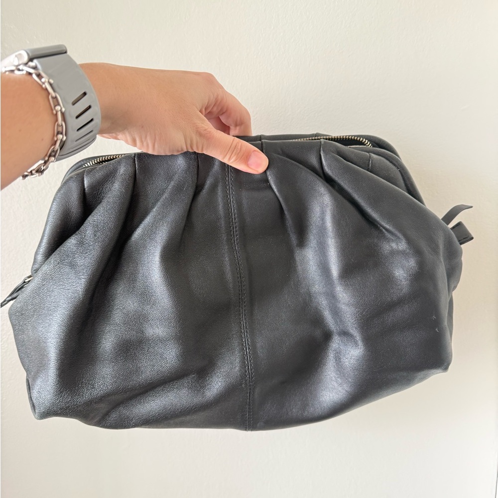 Uterque Black Leather Wristlet